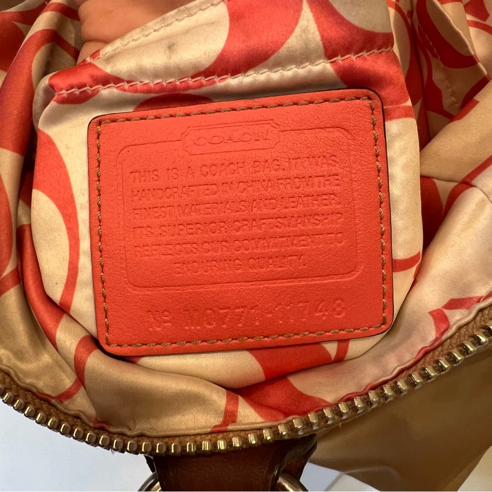 COACH 2007 Champagne Satin Fabric Hamptons Weekend Tote Purse 11748 Crossbody - Picture 9 of 16
